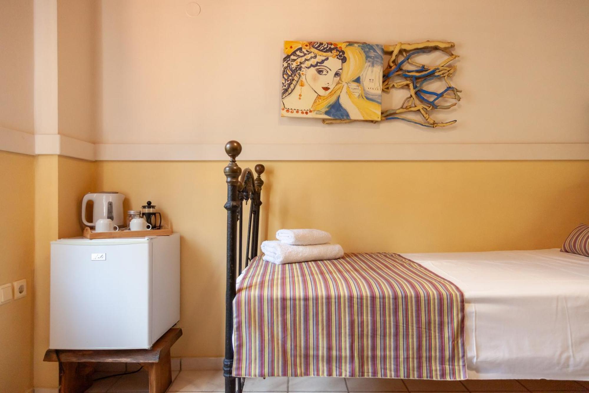 Amnisiades Apartments Καρτερός Εξωτερικό φωτογραφία