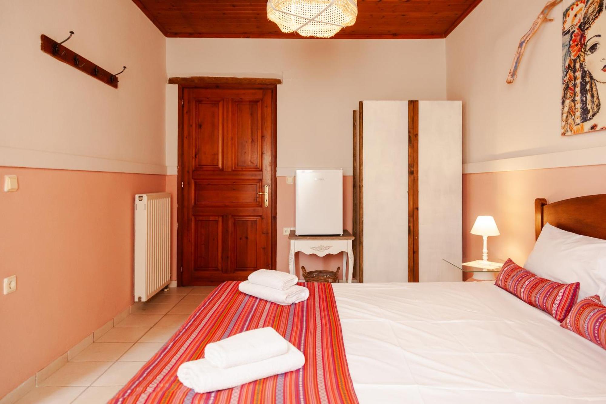 Amnisiades Apartments Καρτερός Εξωτερικό φωτογραφία