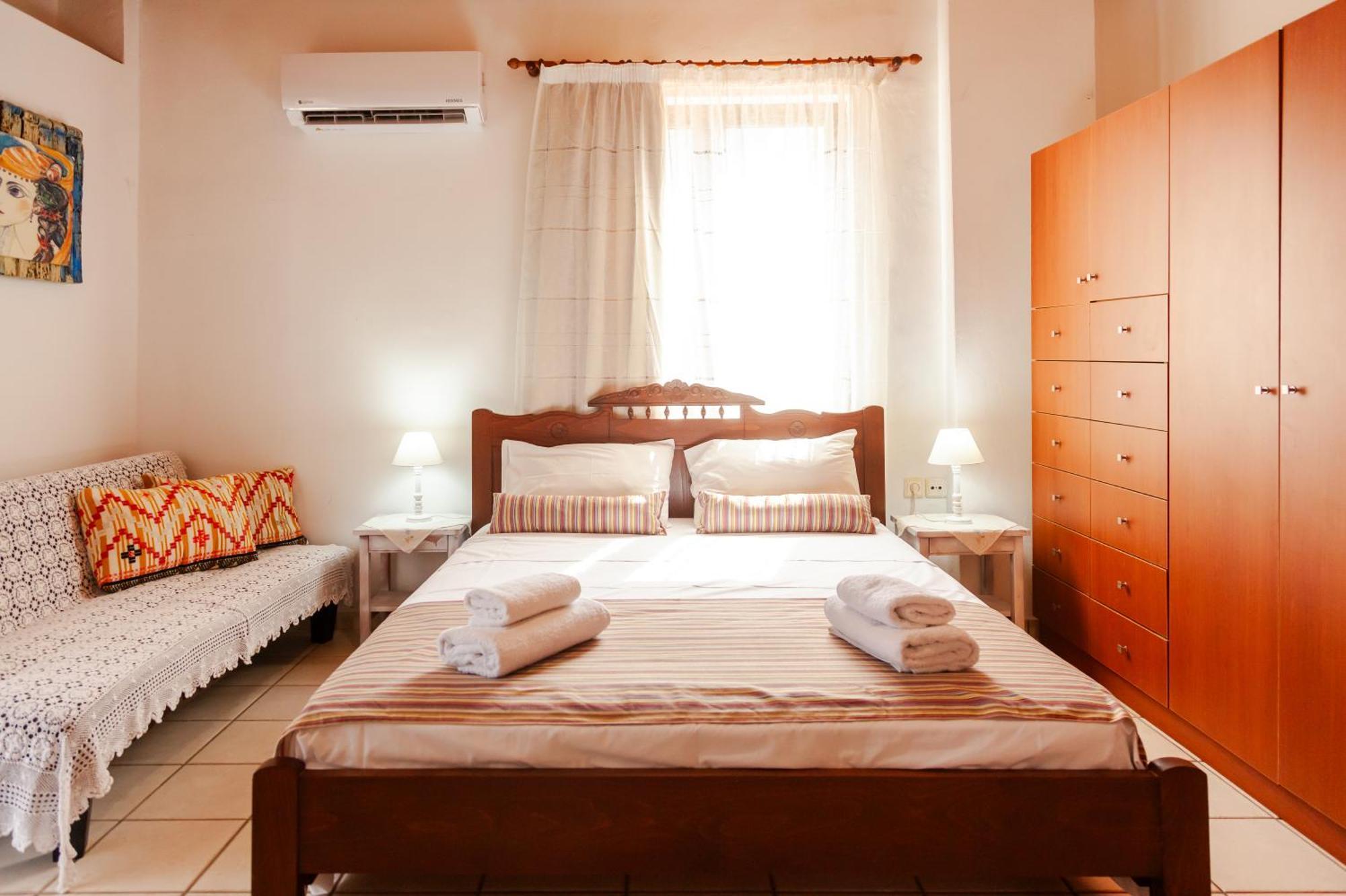 Amnisiades Apartments Καρτερός Εξωτερικό φωτογραφία