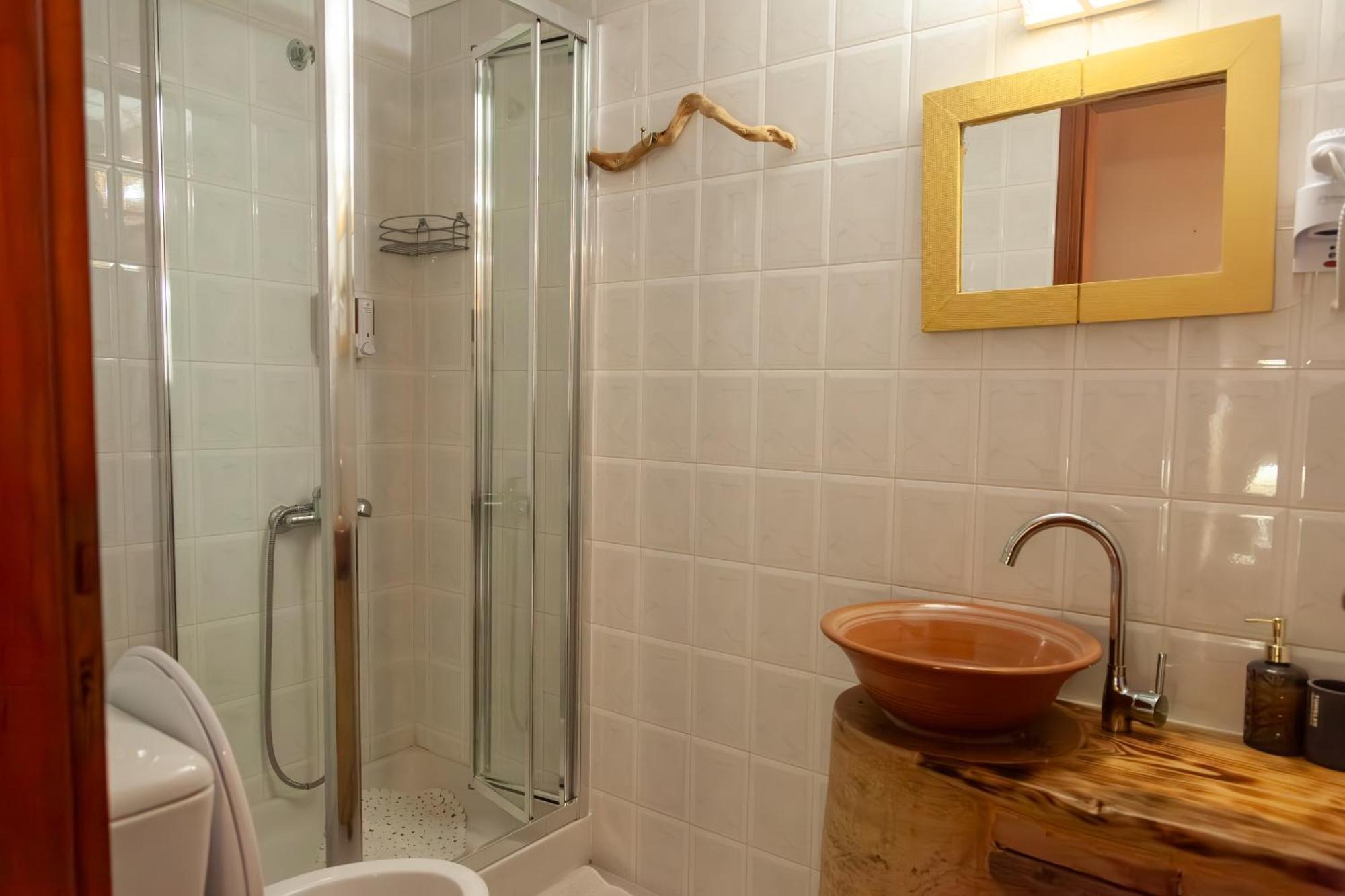 Amnisiades Apartments Καρτερός Εξωτερικό φωτογραφία