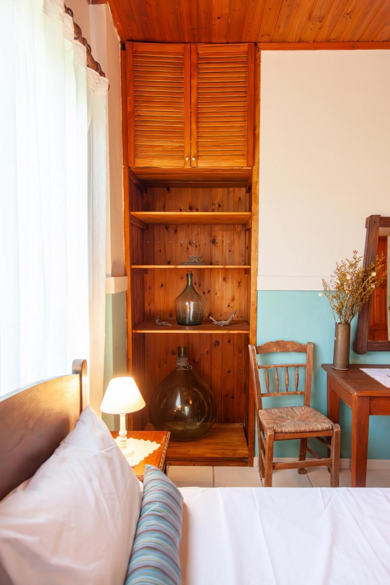 Amnisiades Apartments Καρτερός Εξωτερικό φωτογραφία